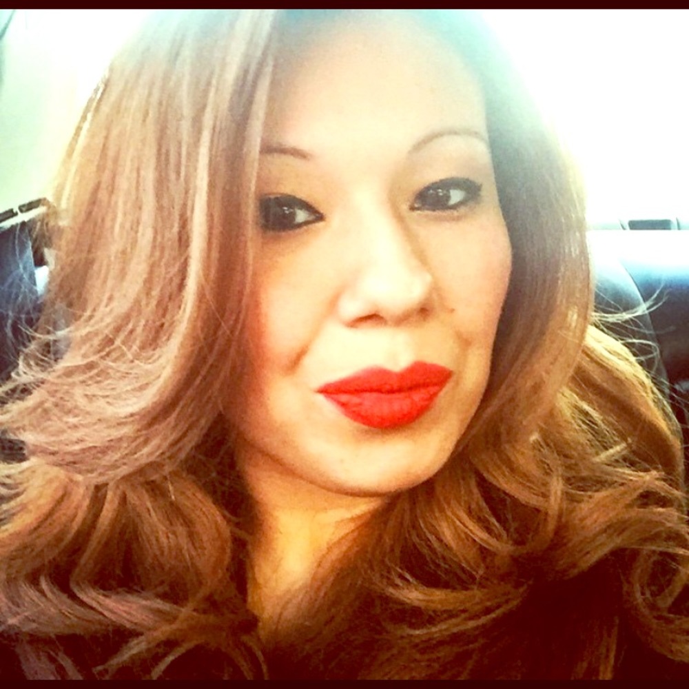 Meet your Posher, Lola